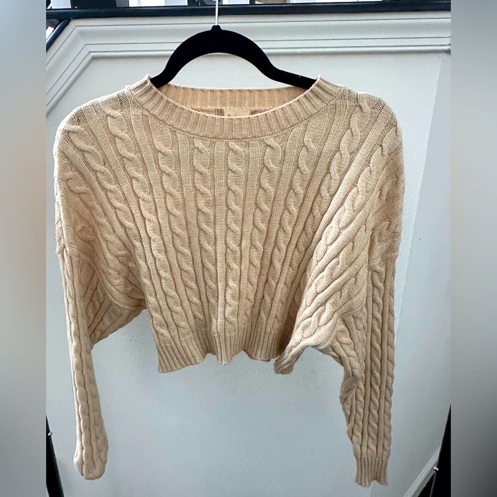 Women’s cropped sweater, barely worn.